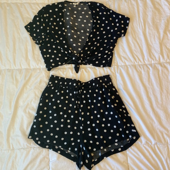 Garage two piece black and white polka dot matching set size M - Picture 3 of 11